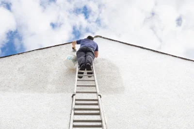 Peinture extérieure à Combon — façades et ravalement